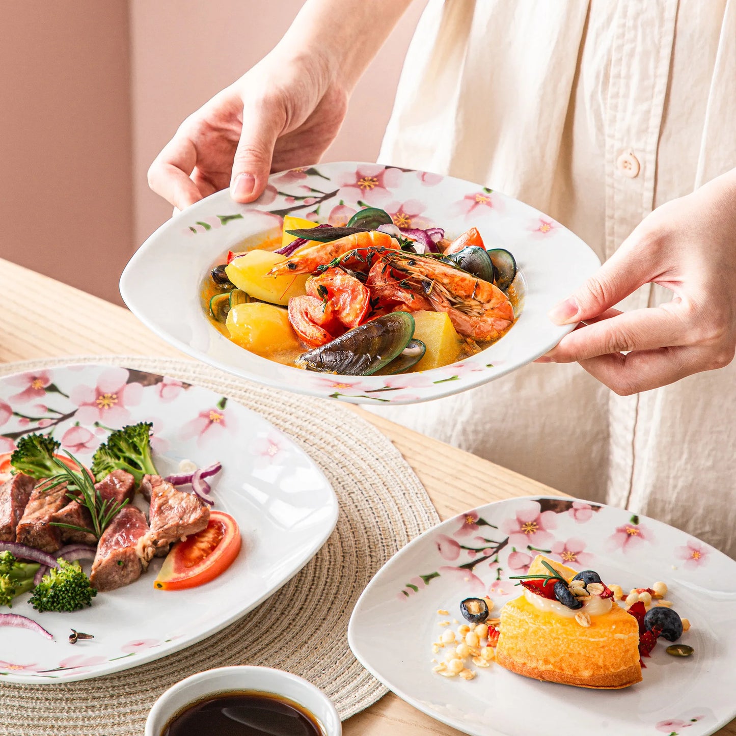 MALACASA Annie 60 Piece Porcelain Dinnerware Set For 12